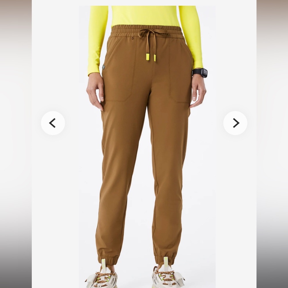 Figs Women's Tan Jogger Scrub Pants